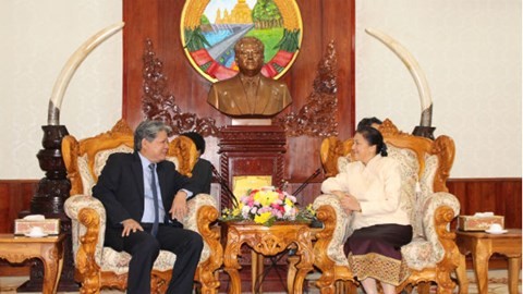 Les dirigeants laotiens reçoivent la délégation du ministère de la Justice  - ảnh 2